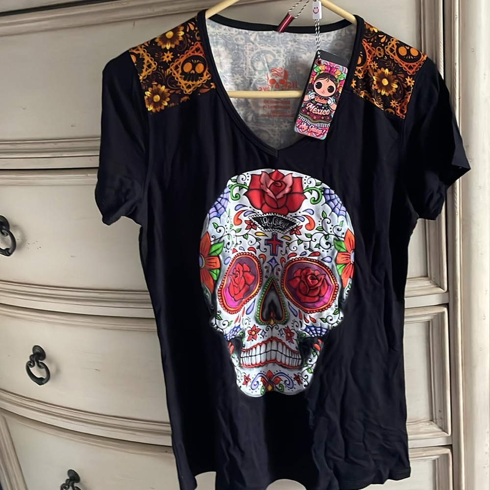 Ay Guey classic sugar skull black T-shirt!! From luxury brand from MX! NWT!